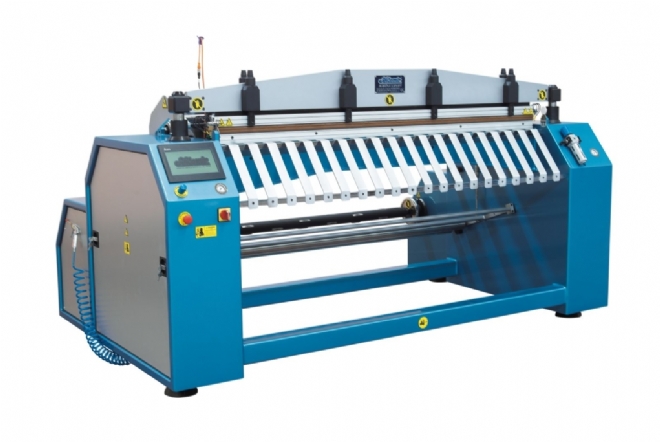 AK1200 Large Size Bag Cutting Machine