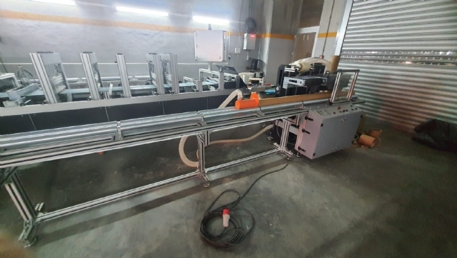 Cartoon Core Cutting Machine