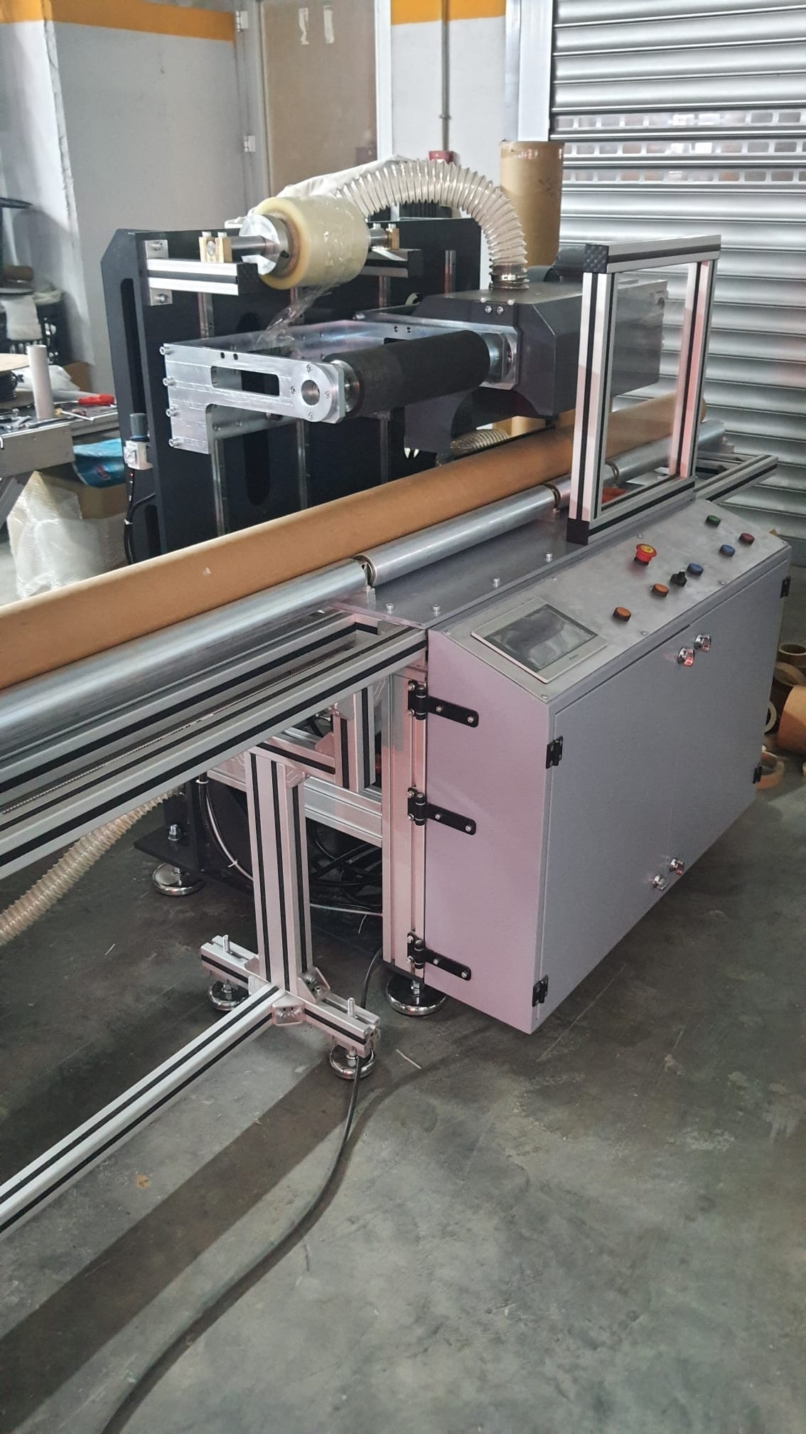 Cartoon Core Cutting Machine
