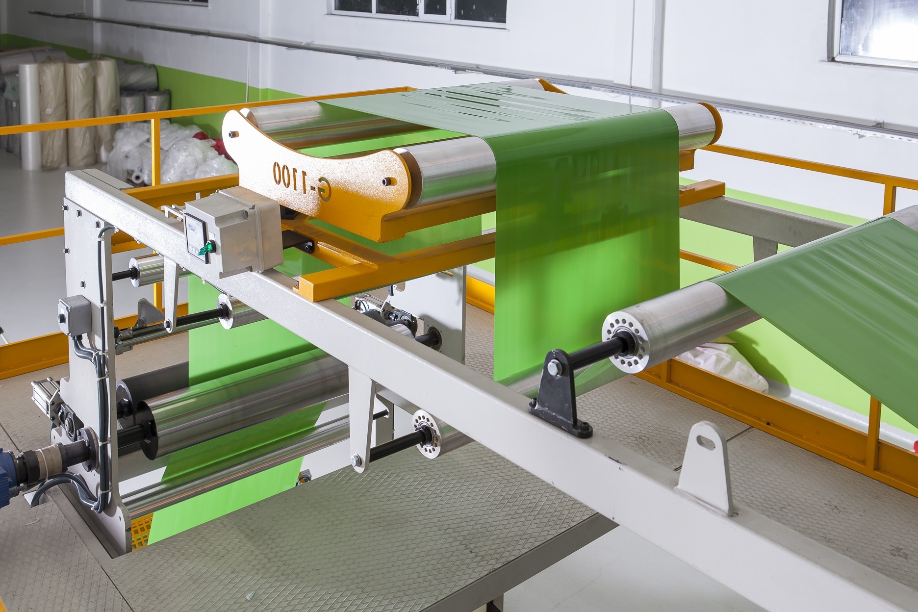OGM-5 LAYER-G-1100-COEX Machine