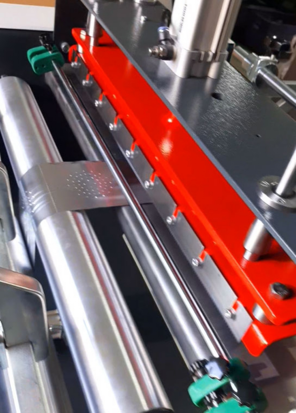 Perforated Aluminum Foil Wrapping Machine