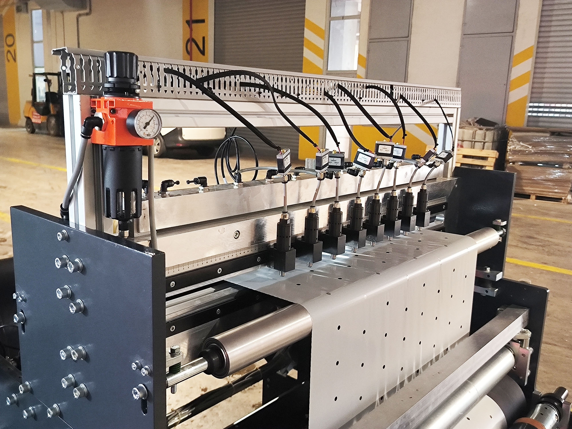 Stnad Alone Hole Punch Unit